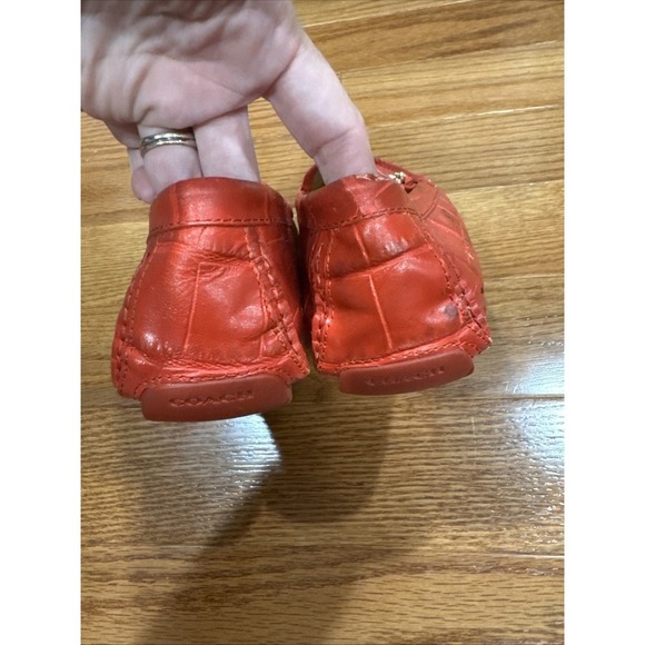 Coach Arlene Leather Driving Loafers Red Orange Gold Kisslock Detail Size 7.5 - Picture 6 of 9
